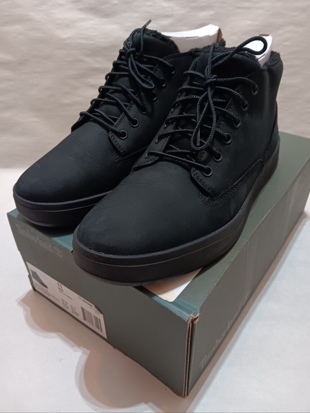Men's Timberland Davis Square Warm Lined Chukka Black Nubuck Size 11